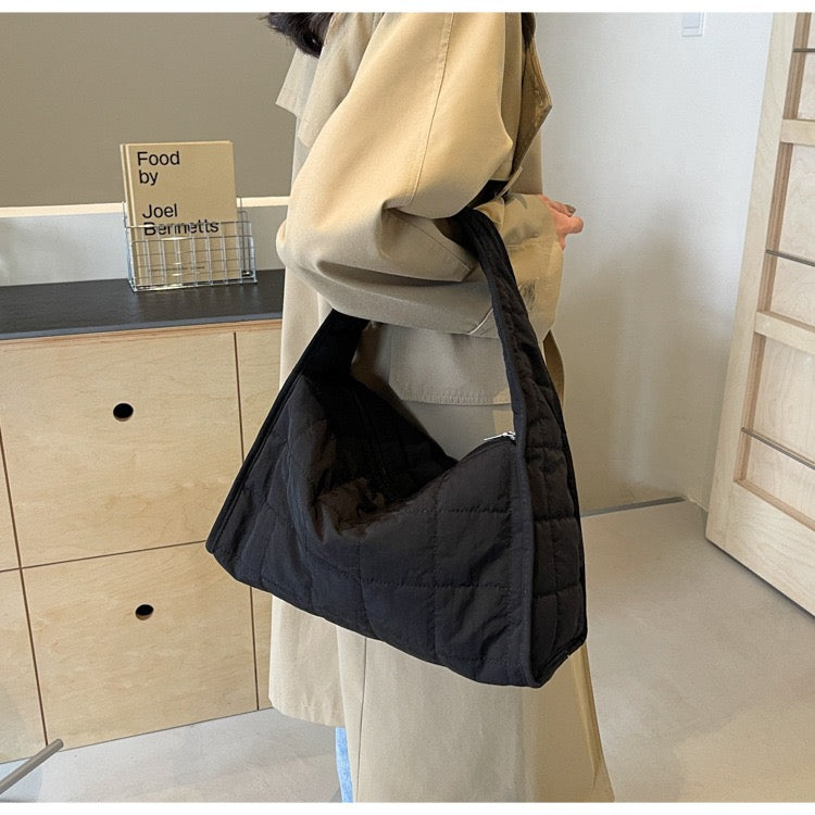 STOKADO Quilted Tote Bag – Large Capacity Shoulder Bag for Daily & Office Use E3053