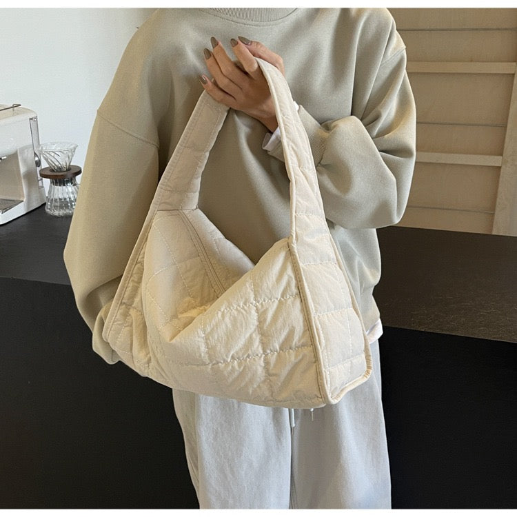 STOKADO Quilted Tote Bag – Large Capacity Shoulder Bag for Daily & Office Use E3053
