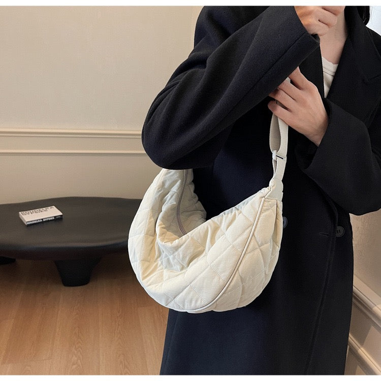 STOKADO Quilted Nylon Crossbody Bag – Lightweight Casual Sling Bag for Daily Unisex Use E3096