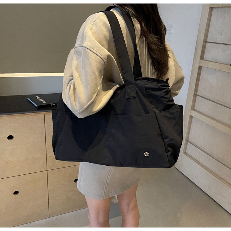 stokado-black-minimalist-tote