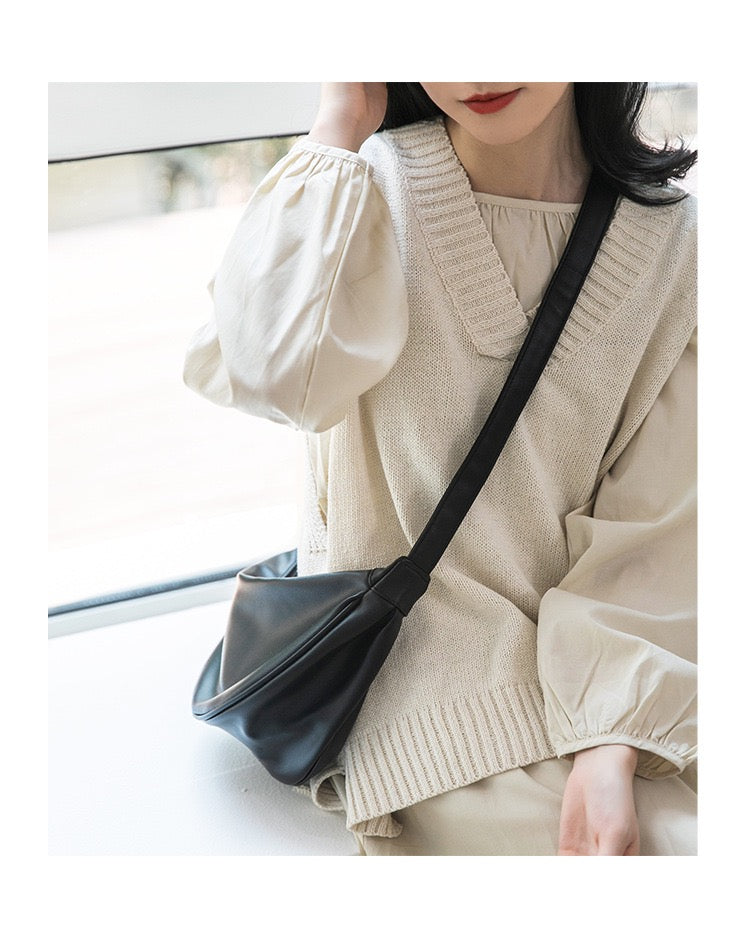 STOKADO Soft PU Crossbody Bag – Minimalist Shoulder Bag for Women | Korean Style Pouch E2035