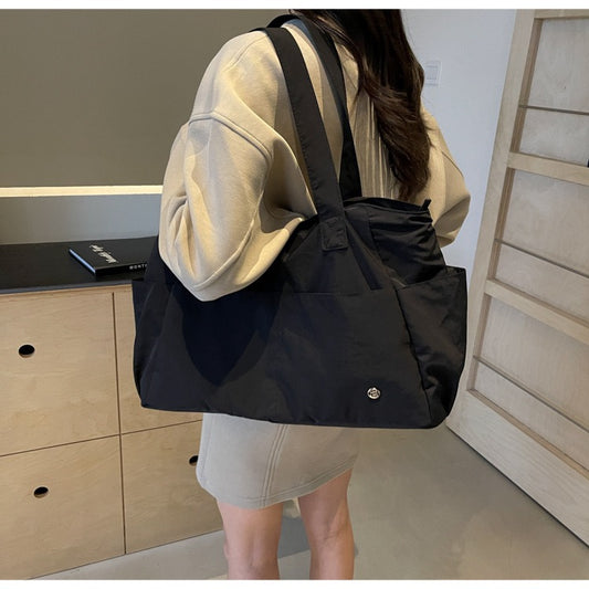 stokado-black-minimalist-tote
